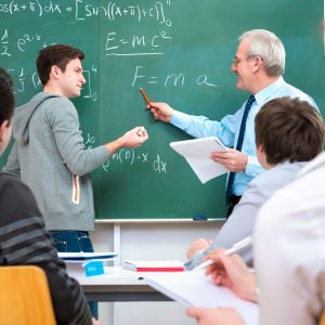teacher-classroom-students